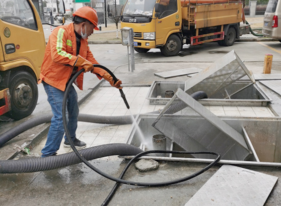 磴口隔油池清理